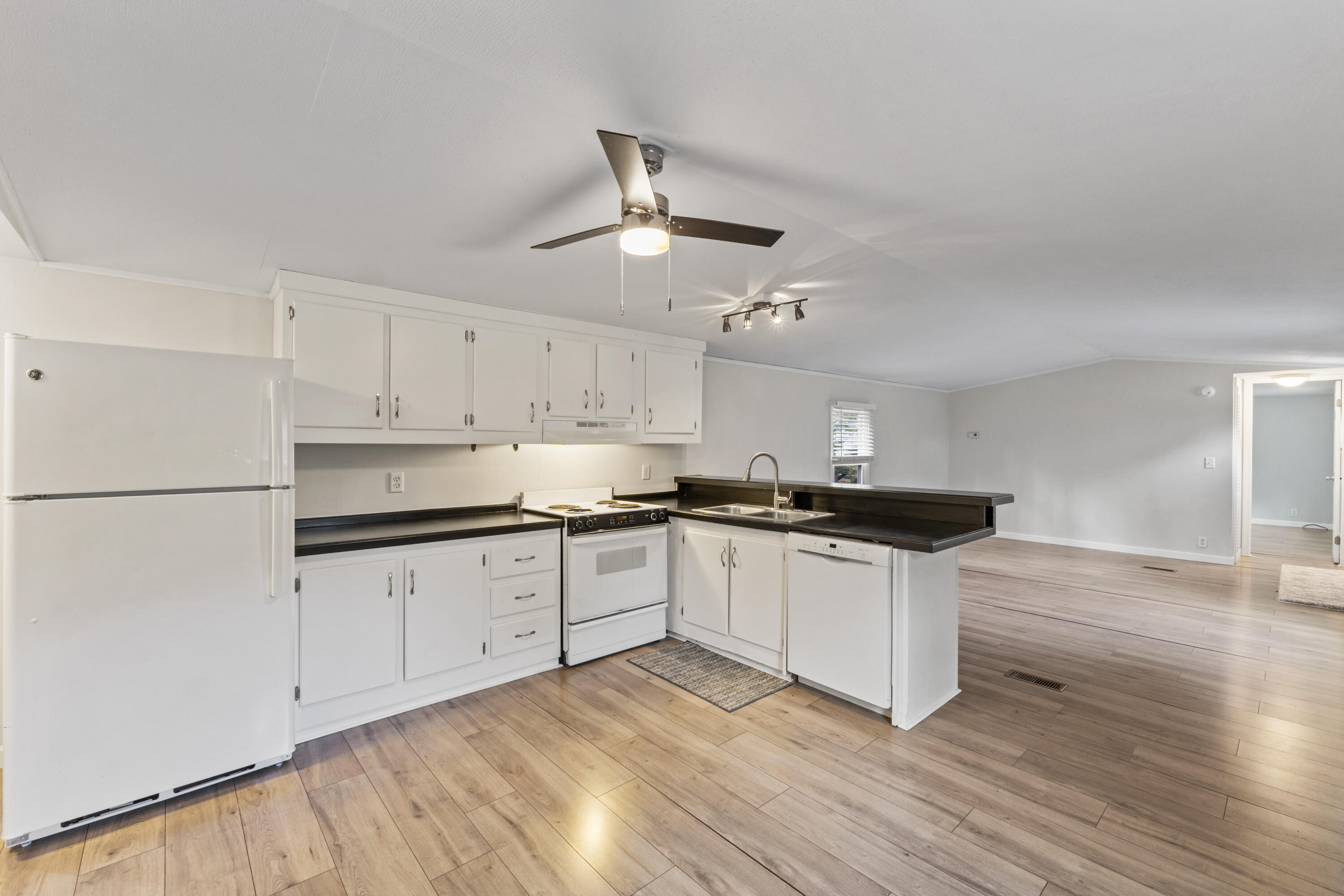 2196 Sanford Road Wells ME 04090