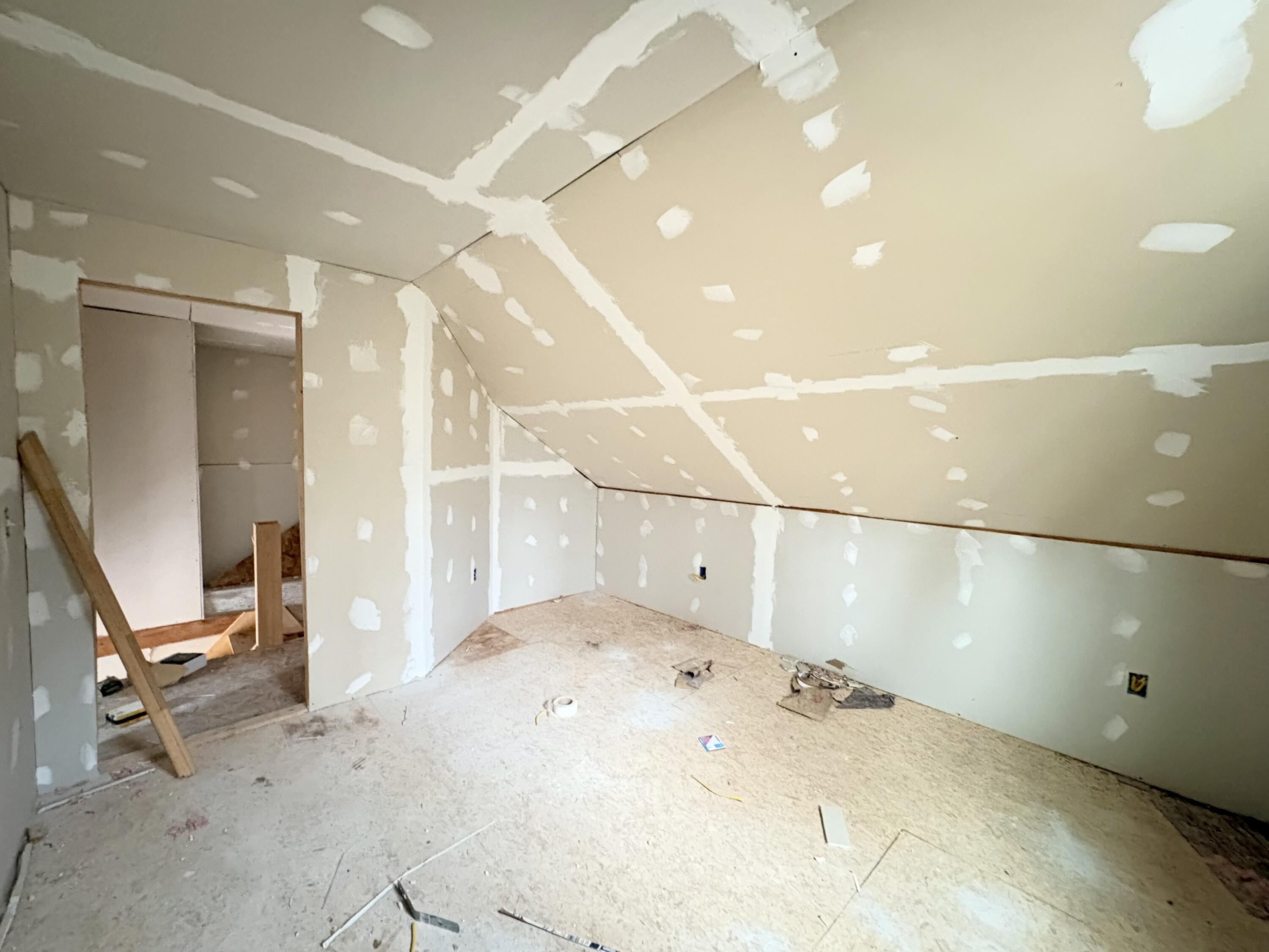 Off Andrews Road Drew Plt ME 04497