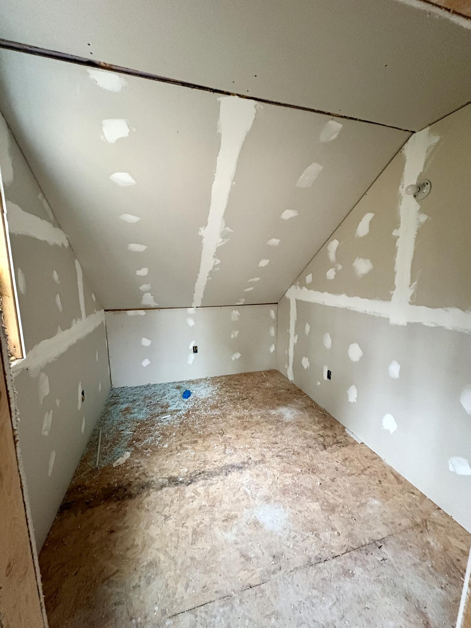 Off Andrews Road Drew Plt ME 04497