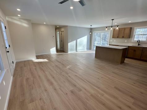 221 Dunton Road Naples ME 04055