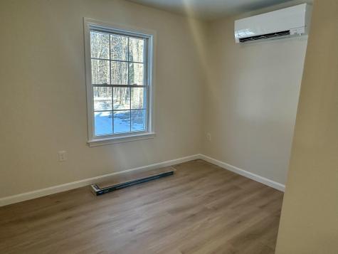 221 Dunton Road Naples ME 04055