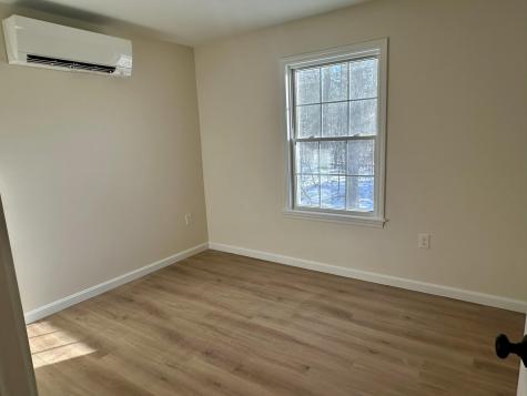 221 Dunton Road Naples ME 04055