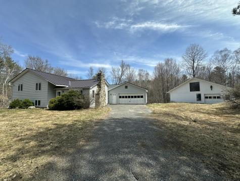 6 Coyote Alley Belgrade ME 04917