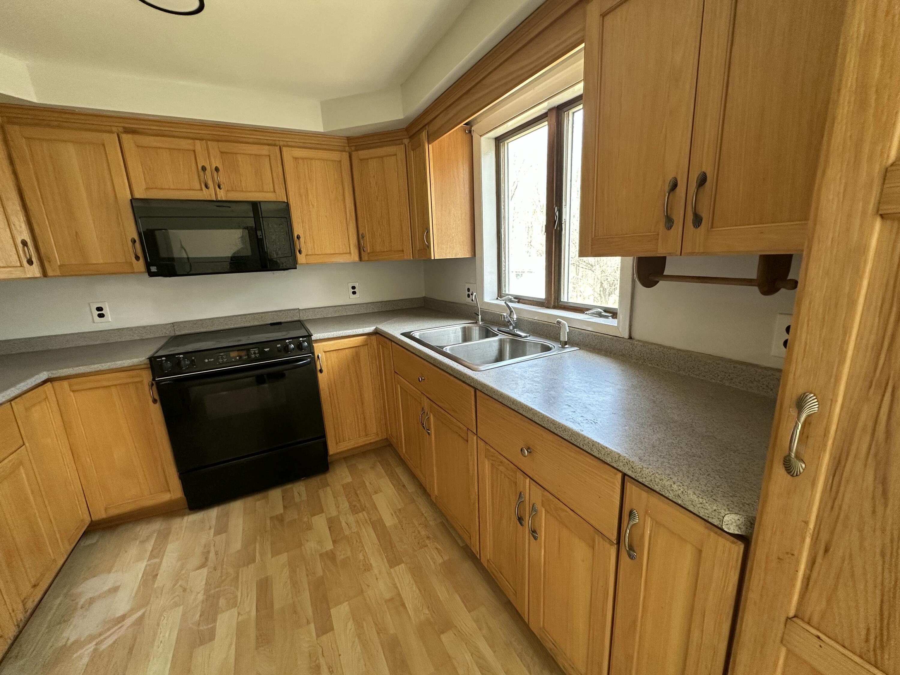 6 Coyote Alley Belgrade ME 04917