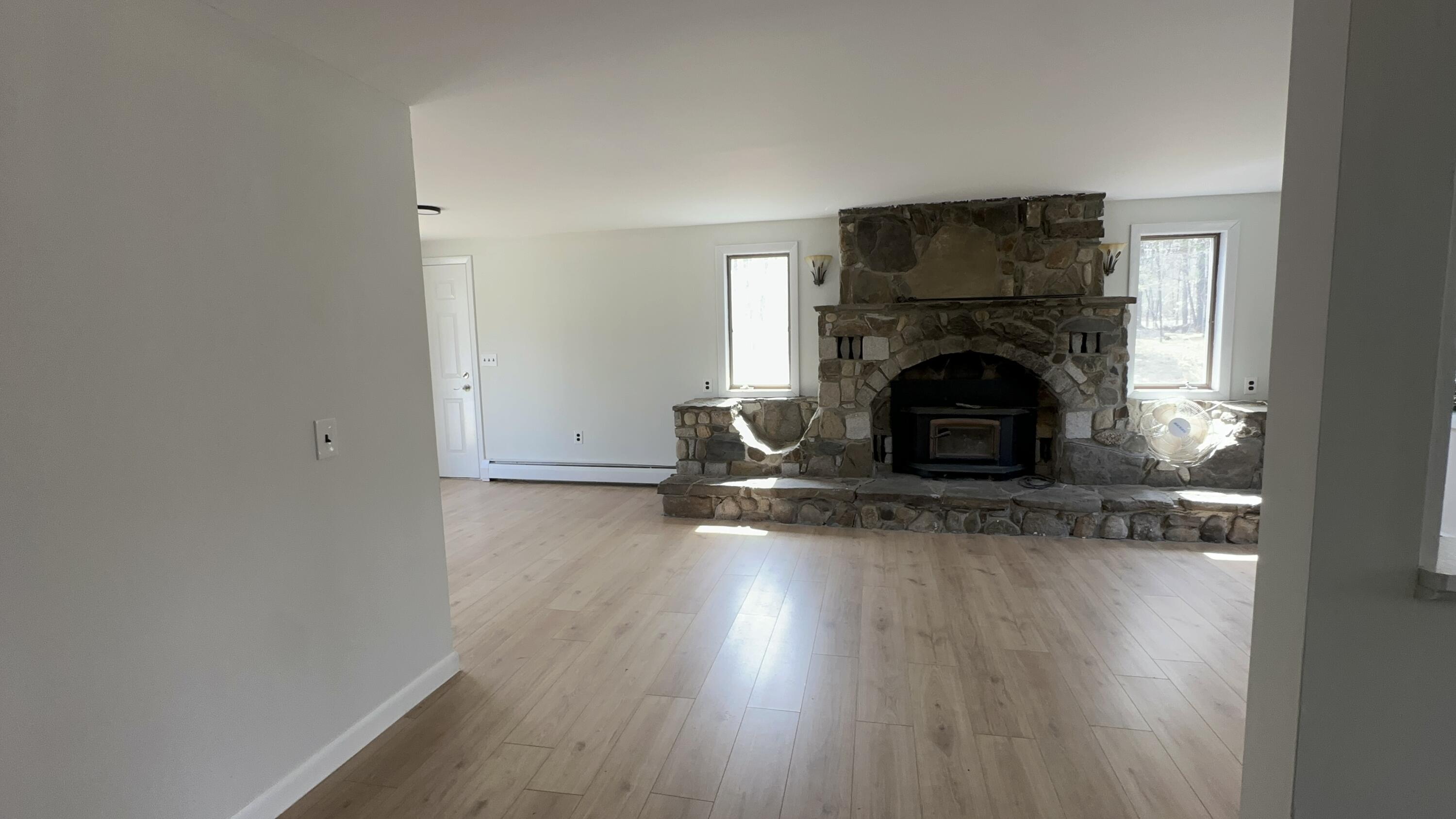 6 Coyote Alley Belgrade ME 04917