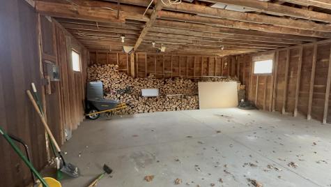 6 Coyote Alley Belgrade ME 04917