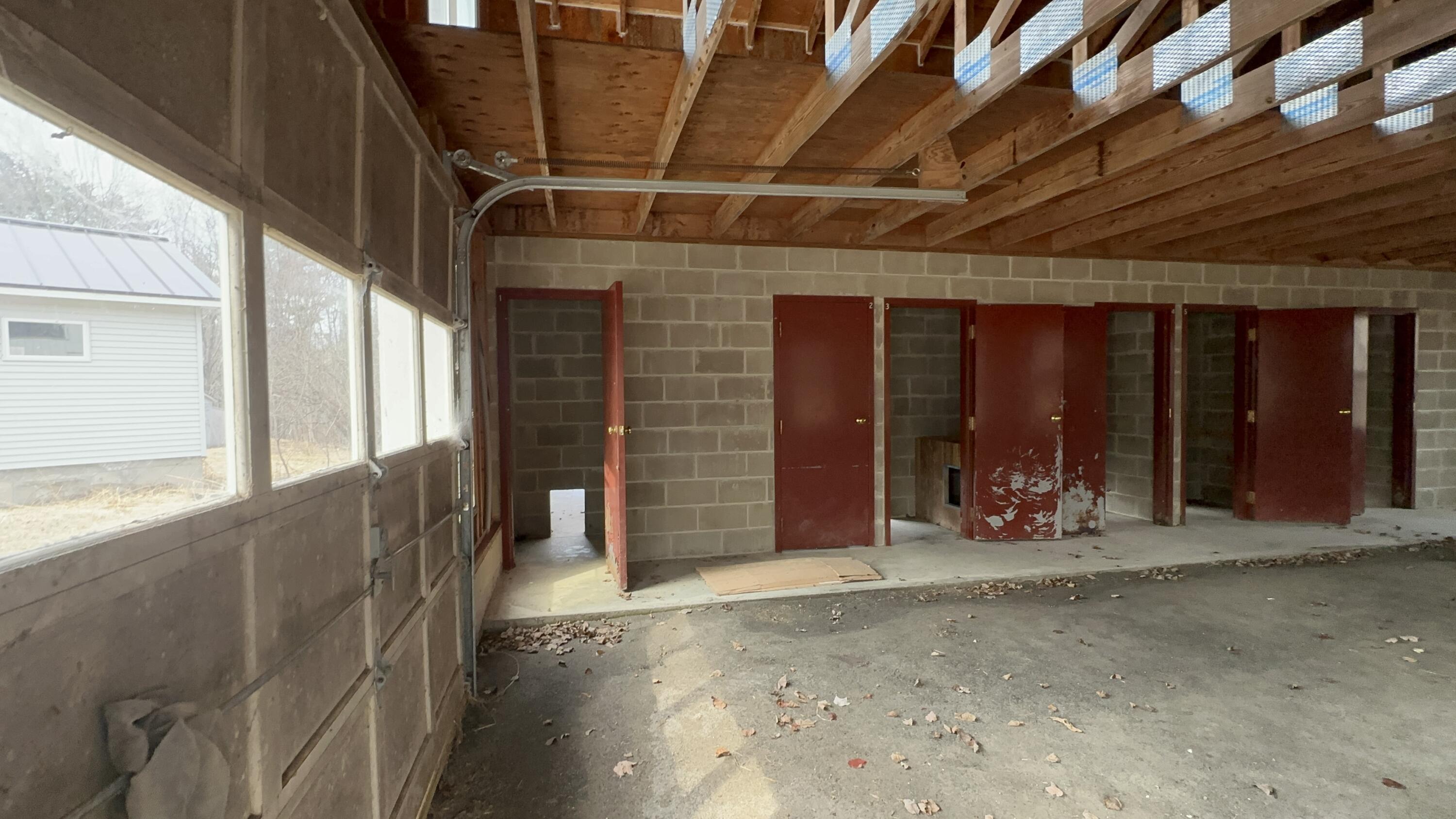 6 Coyote Alley Belgrade ME 04917