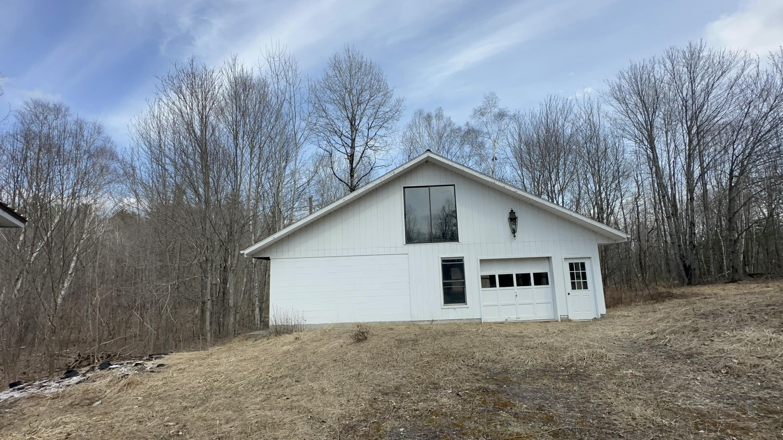 6 Coyote Alley Belgrade ME 04917