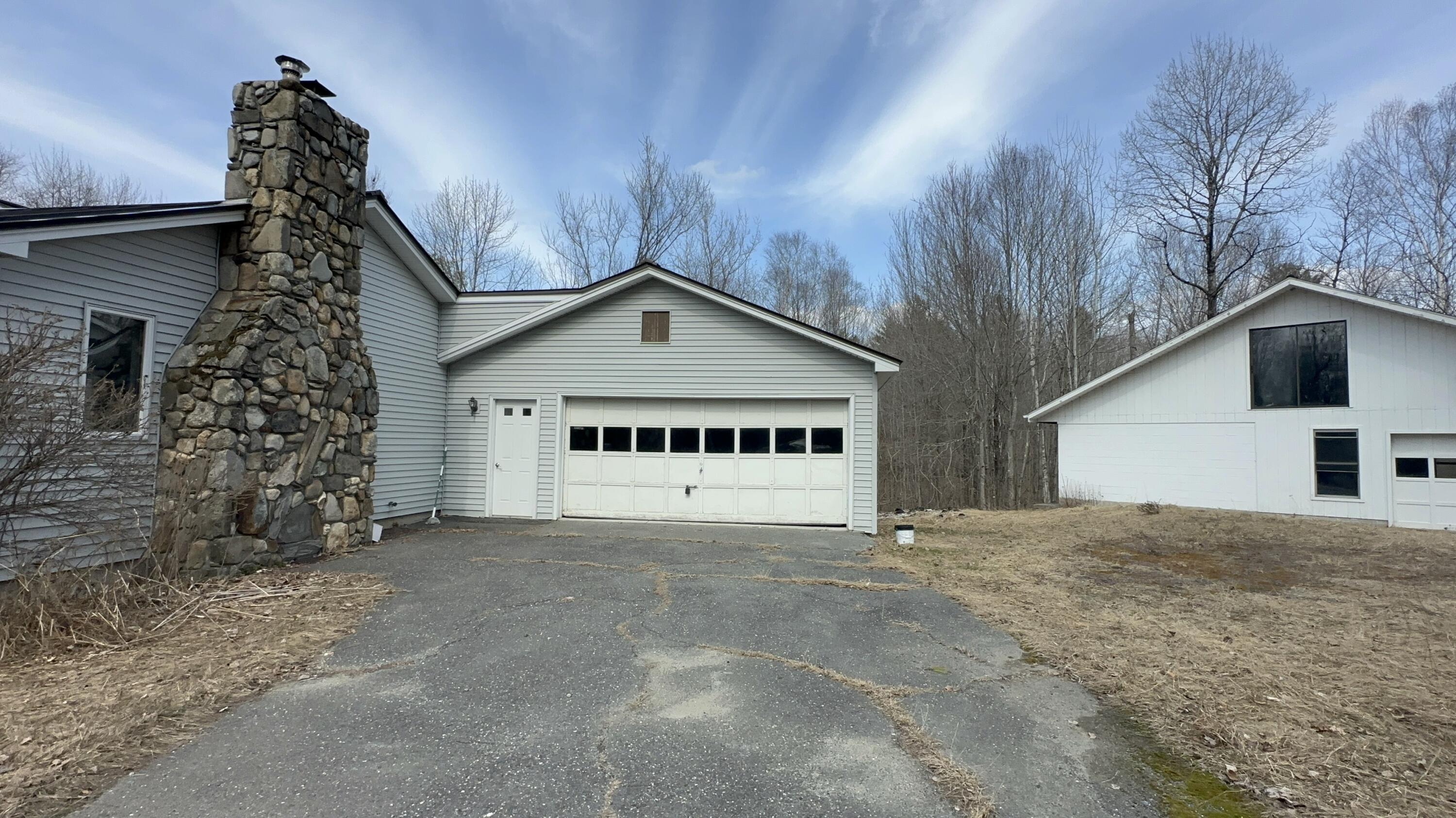 6 Coyote Alley Belgrade ME 04917