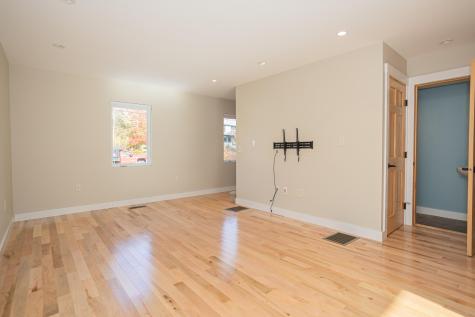 189 Middle Street Farmington ME 04938