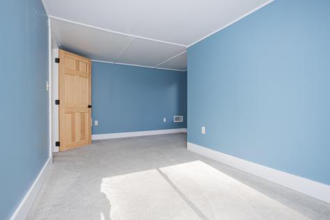 189 Middle Street Farmington ME 04938