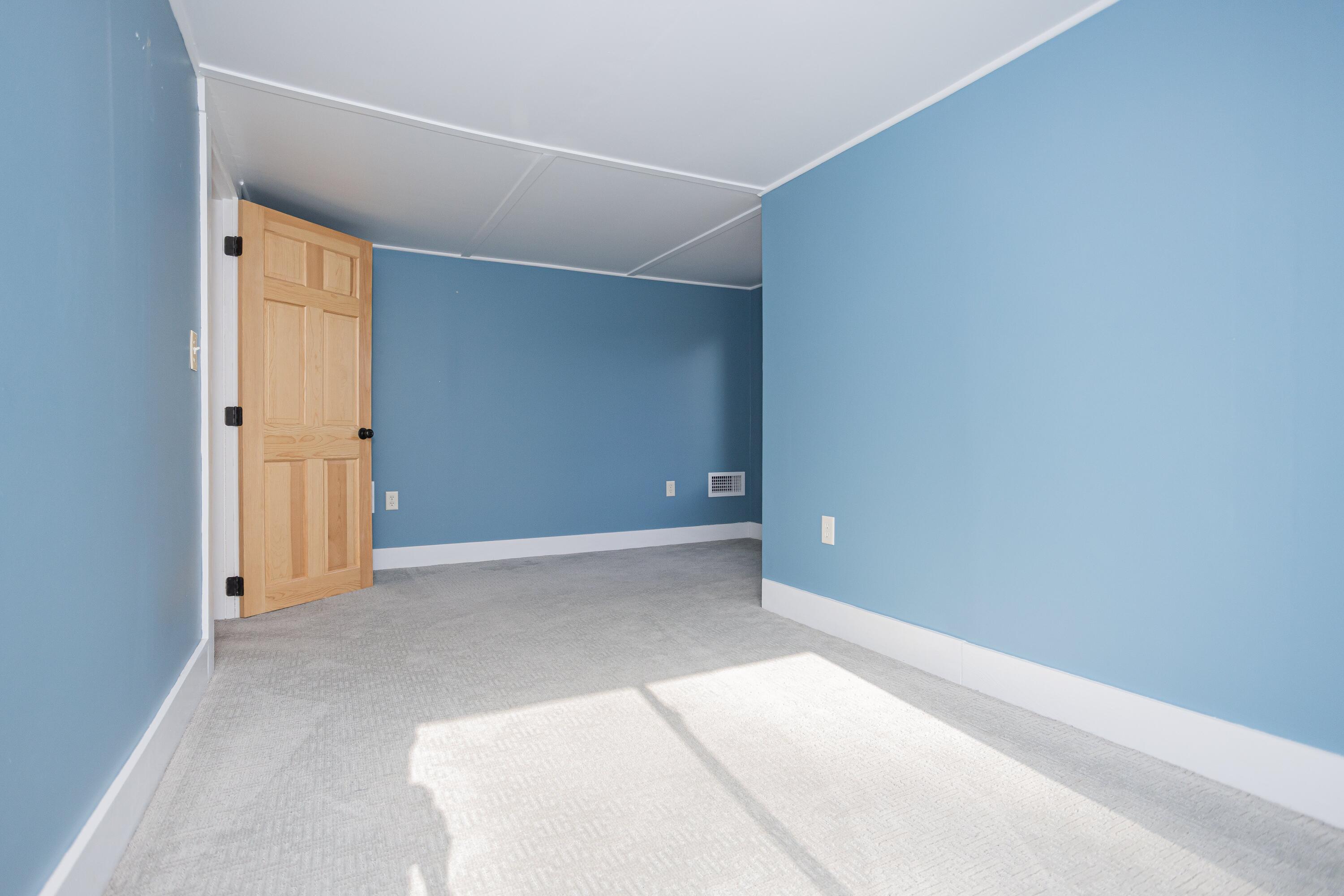 189 Middle Street Farmington ME 04938