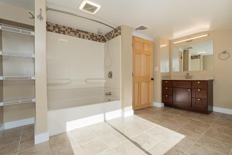 189 Middle Street Farmington ME 04938