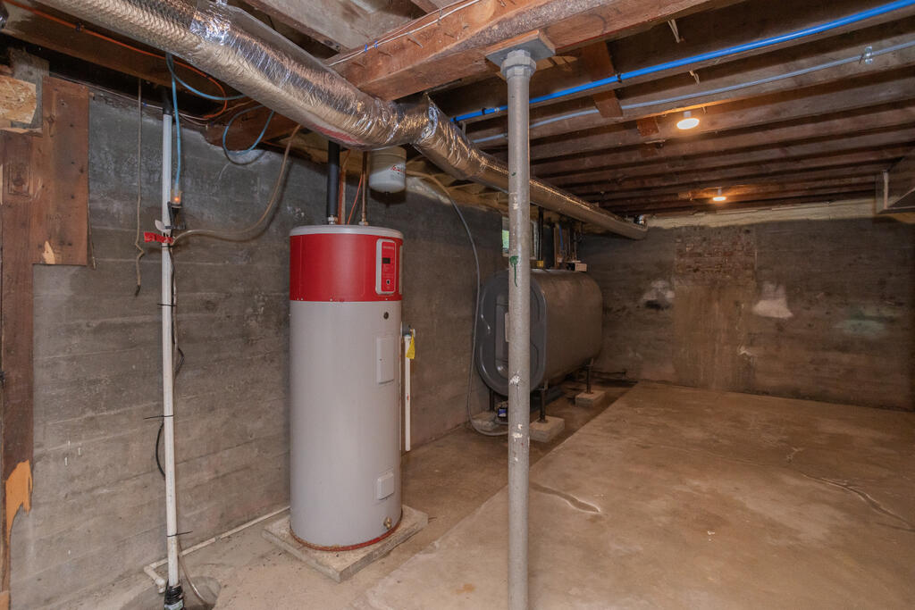 189 Middle Street Farmington ME 04938