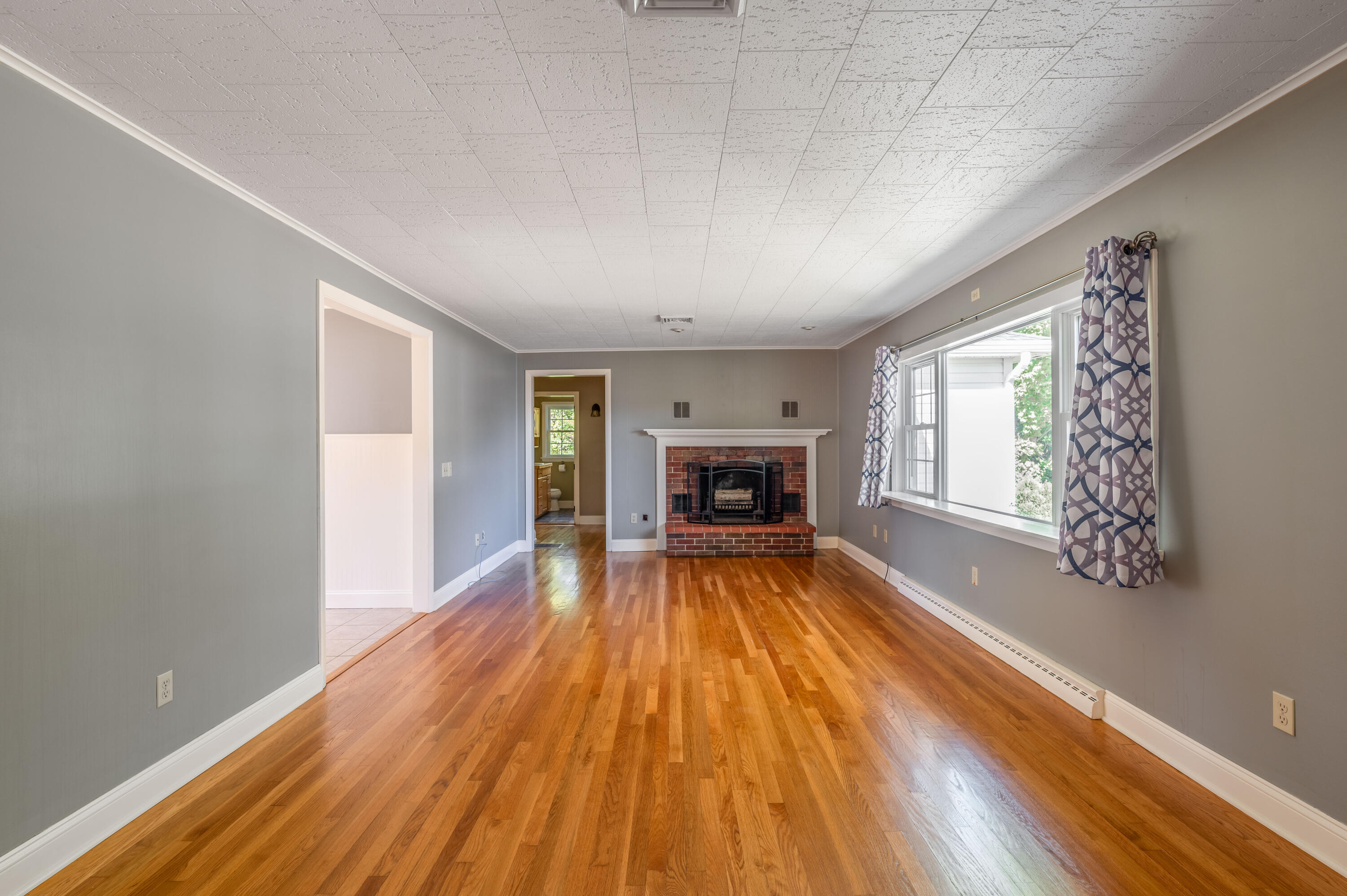 49 Perry Road Hampden ME 04444