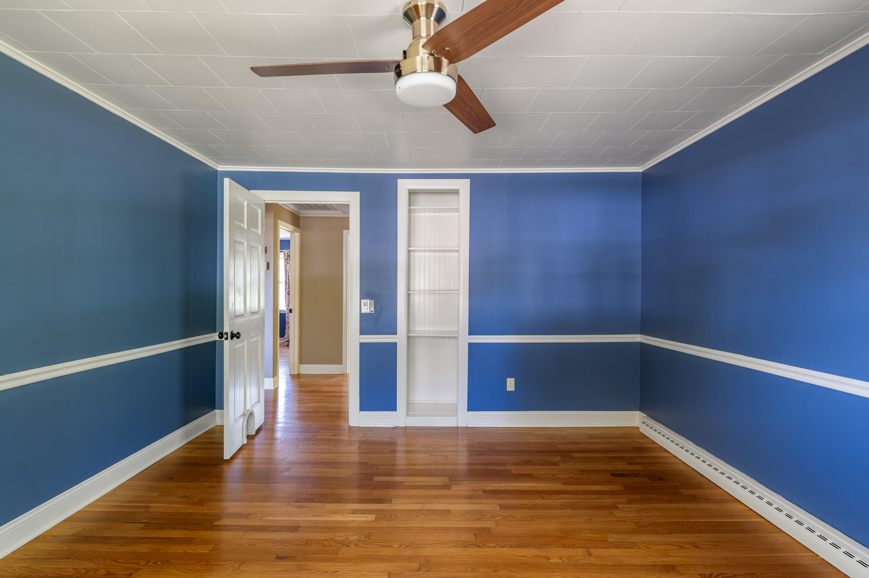 49 Perry Road Hampden ME 04444