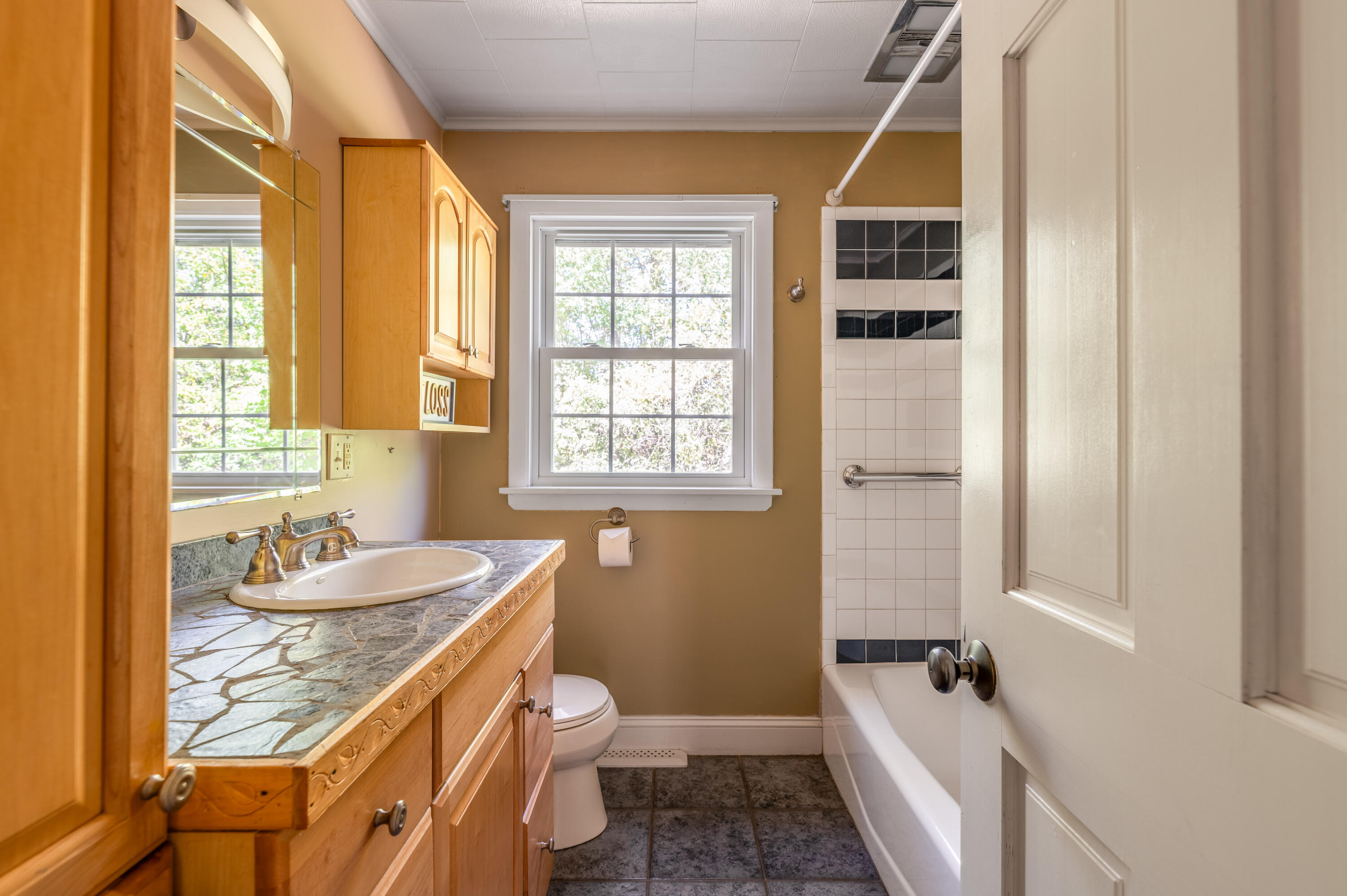 49 Perry Road Hampden ME 04444