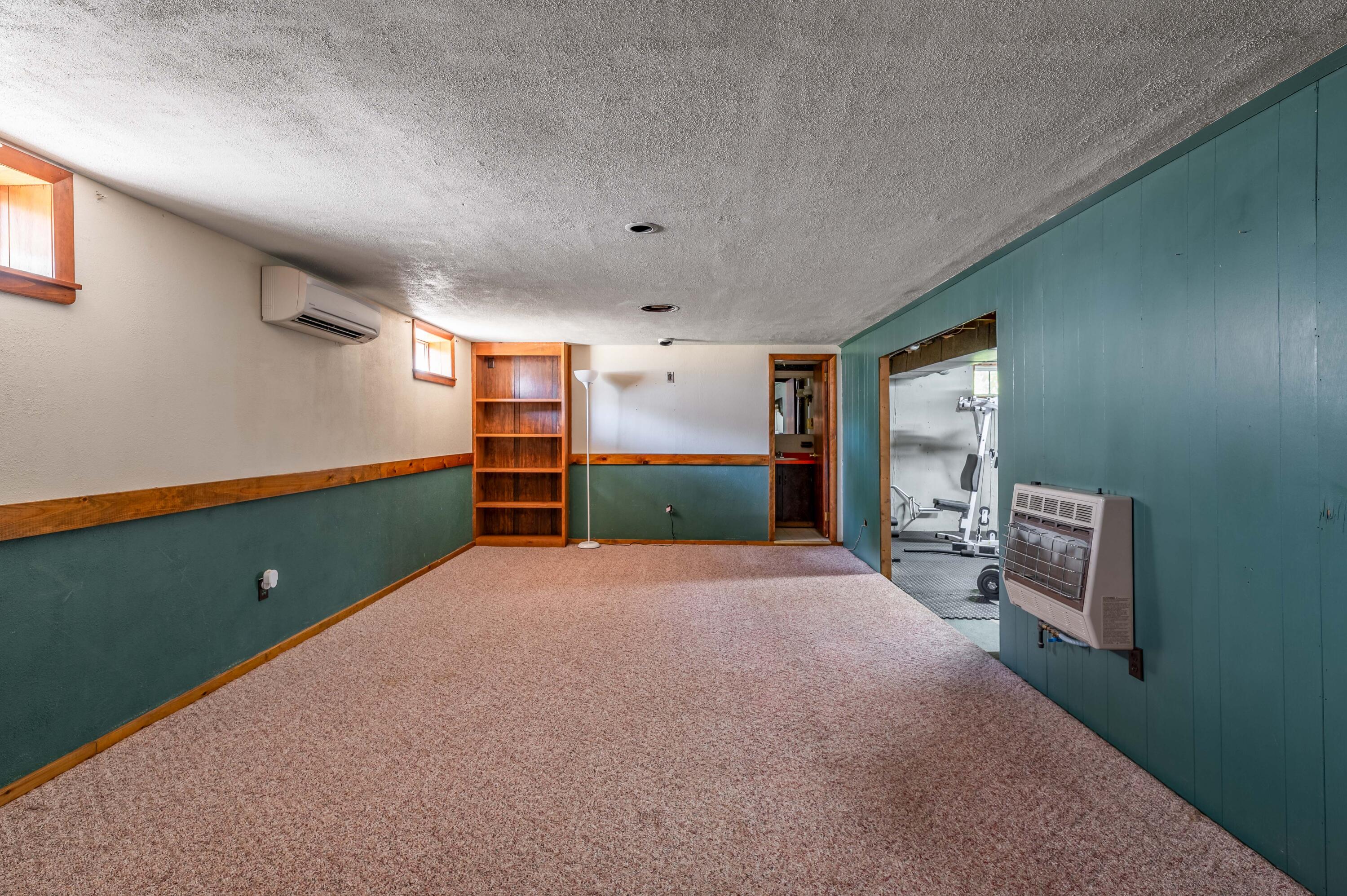 49 Perry Road Hampden ME 04444