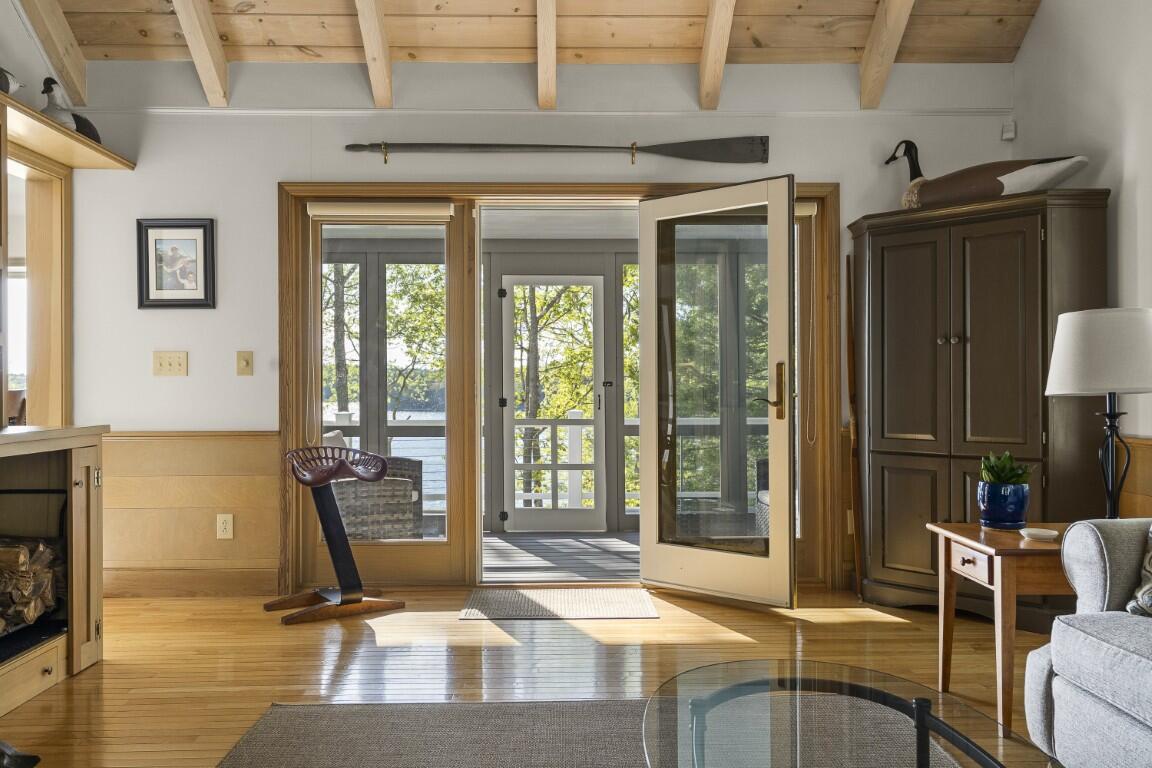 564 West Side Road Boothbay ME 04537
