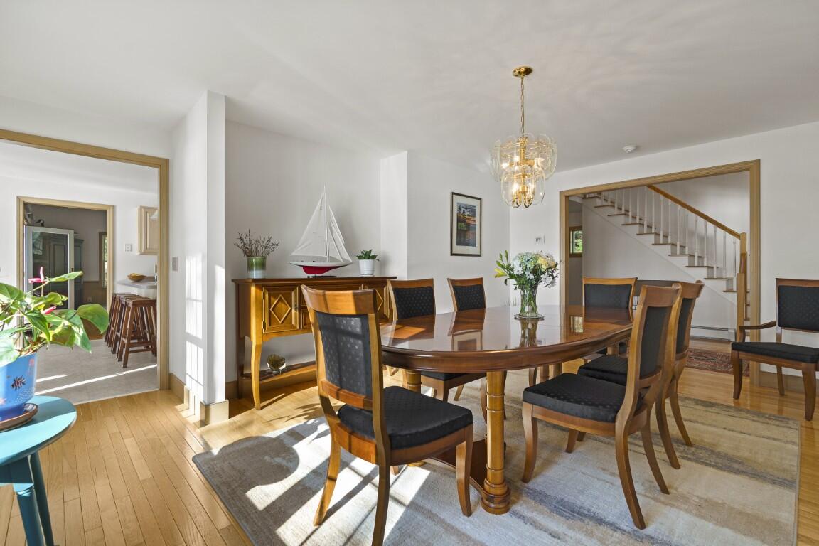 564 West Side Road Boothbay ME 04537