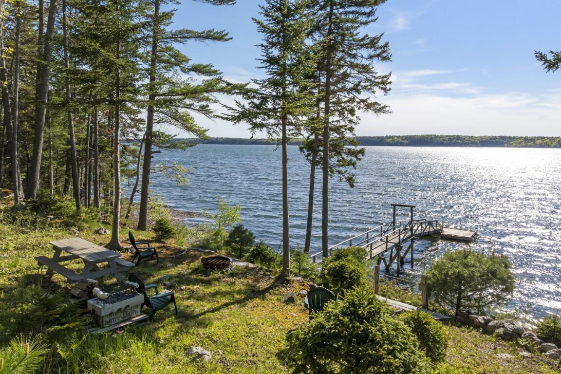564 West Side Road Boothbay ME 04537