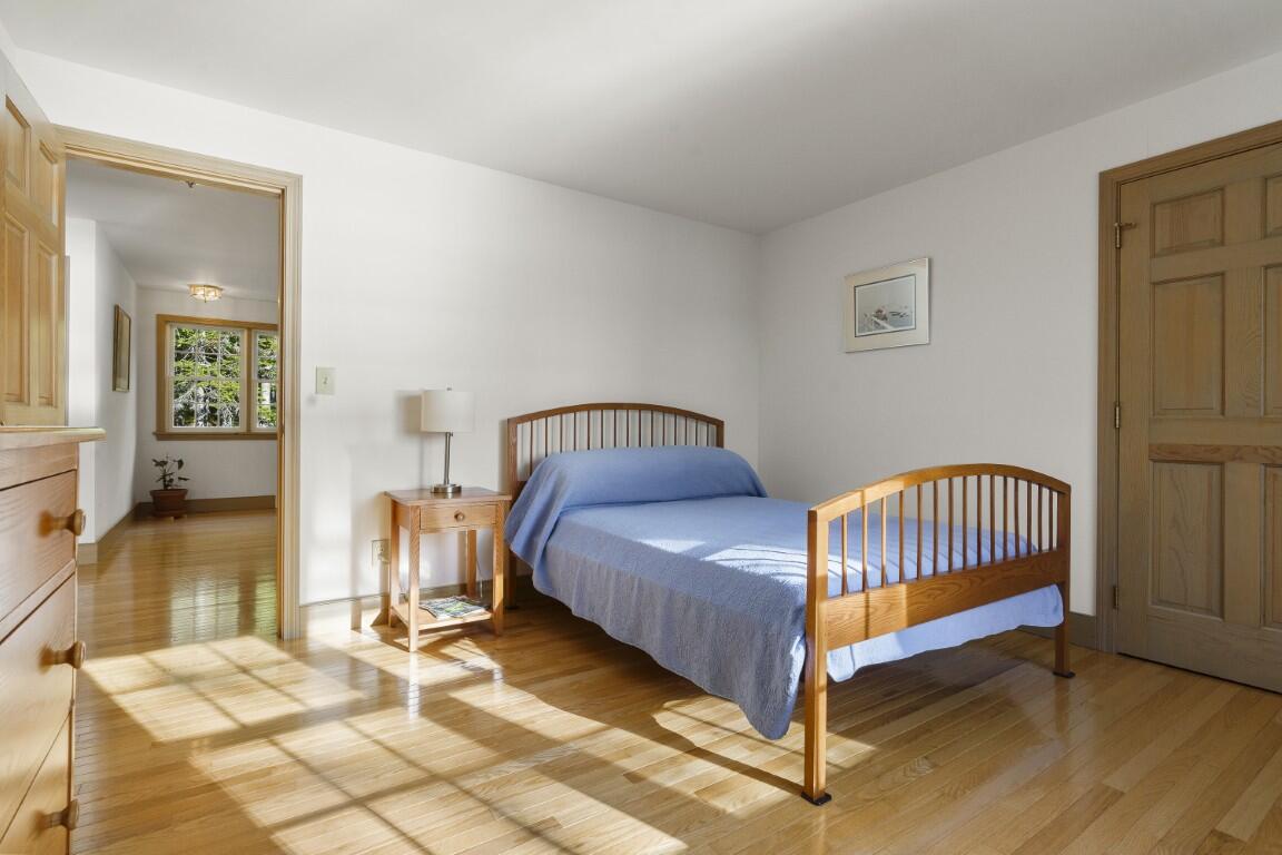564 West Side Road Boothbay ME 04537