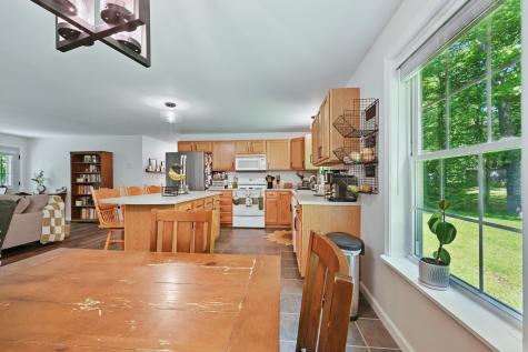 174 Dutton Road China ME 04358