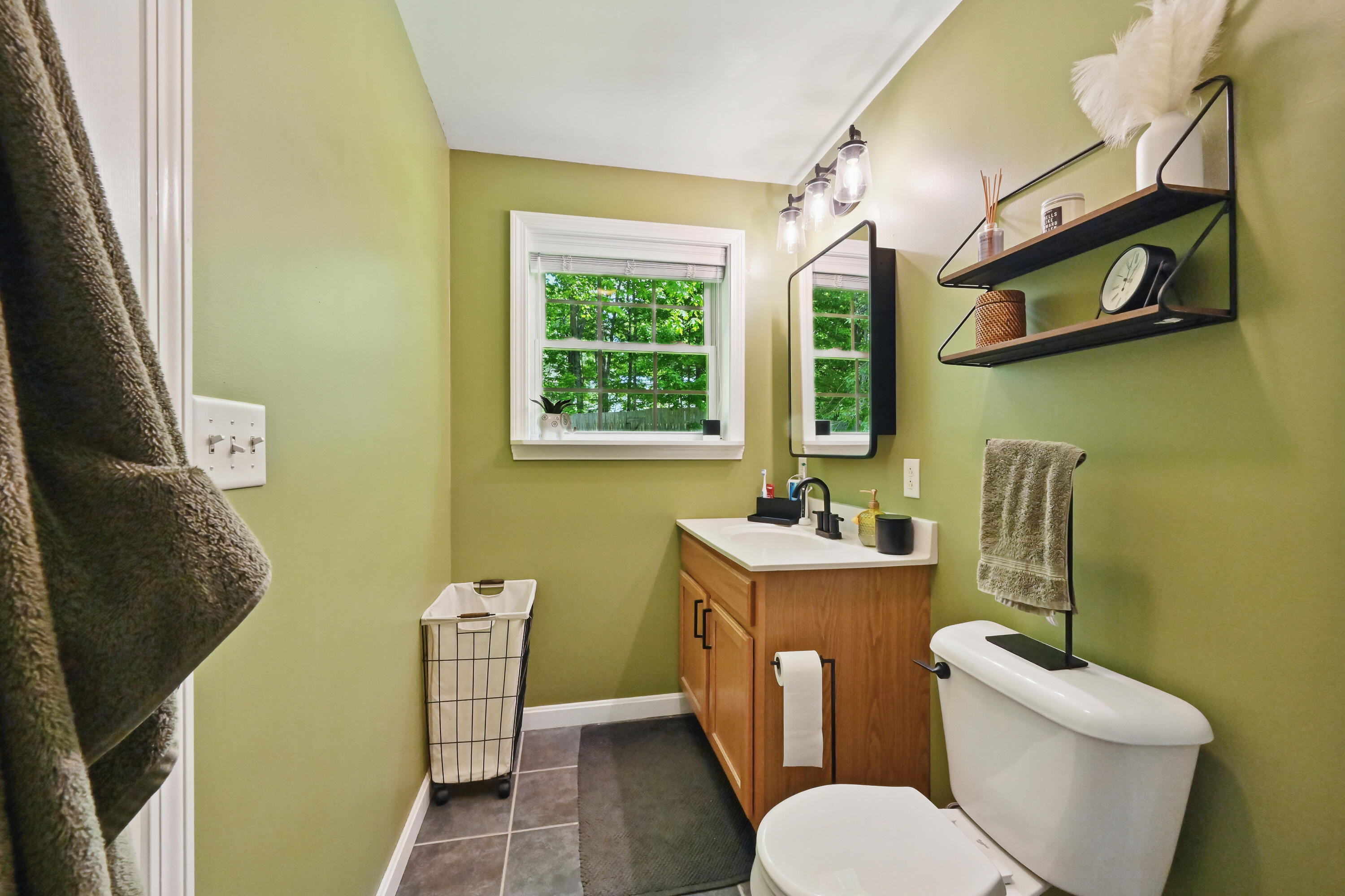 174 Dutton Road China ME 04358