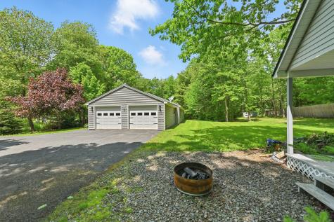 174 Dutton Road China ME 04358