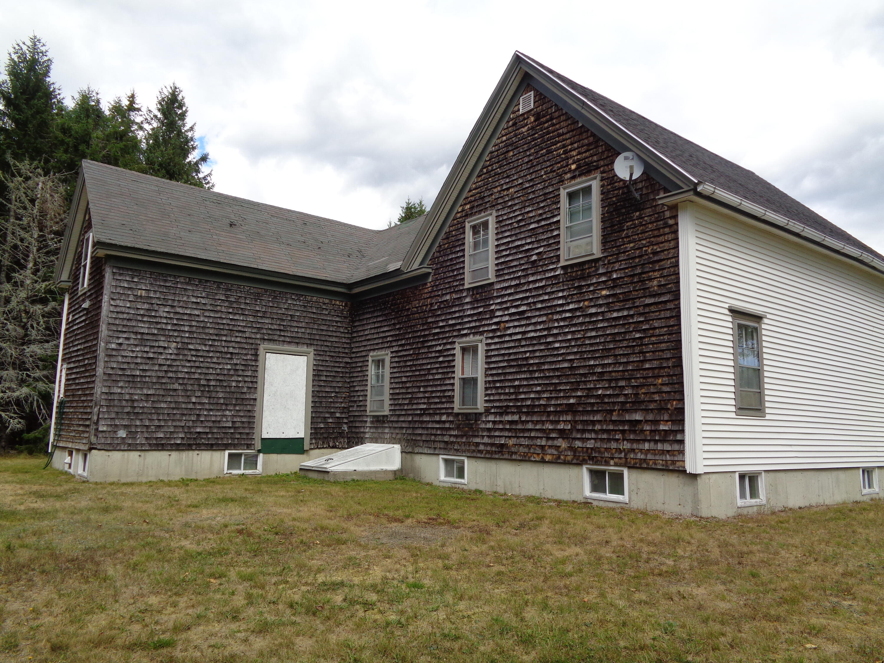 834 W West Bay Road Gouldsboro ME 04607