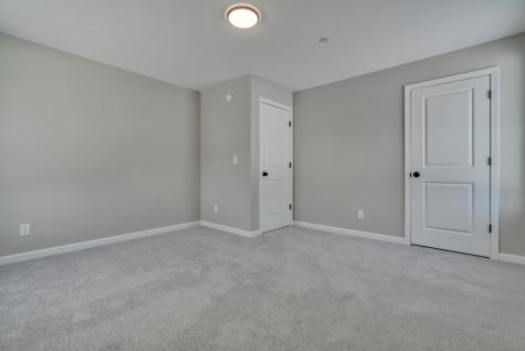 10 Cowbell Drive Gorham ME 04038