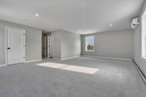 10 Cowbell Drive Gorham ME 04038