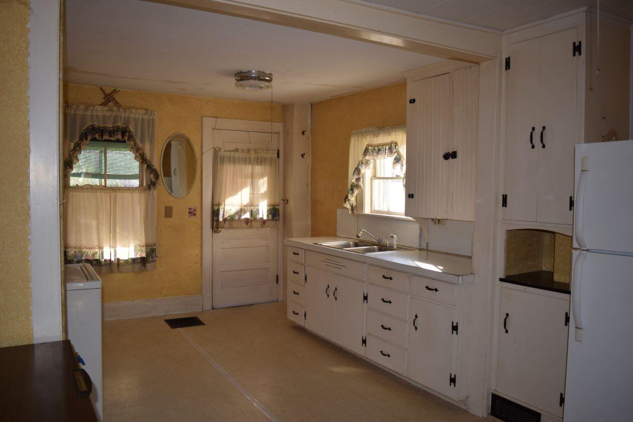 31 South Street Ellsworth ME 04605