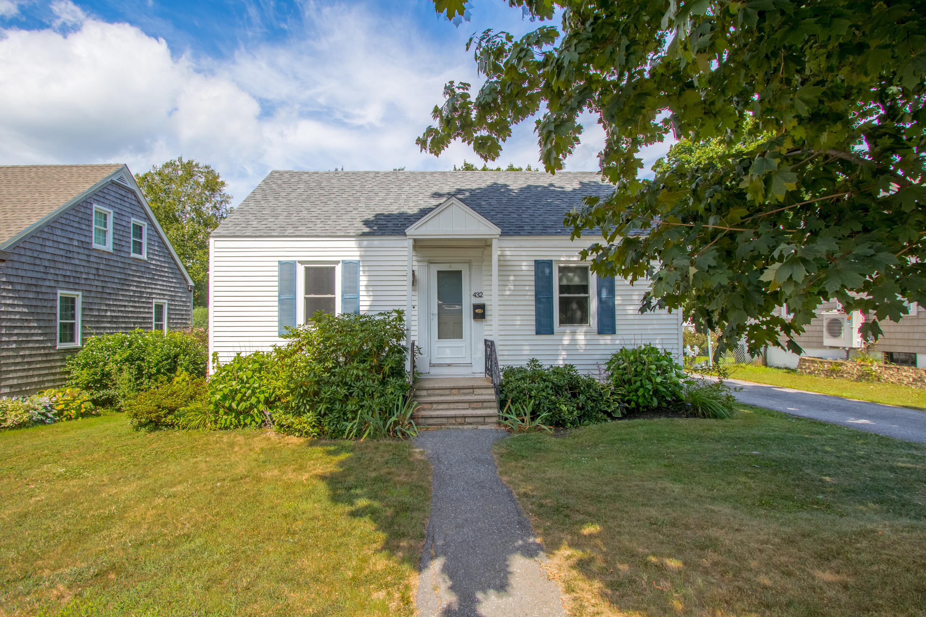 432 Allen Avenue Portland ME 04103
