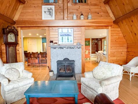 64 E Main Street Vinalhaven ME 04863