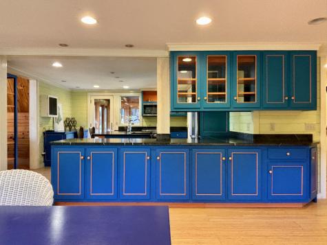 64 E Main Street Vinalhaven ME 04863