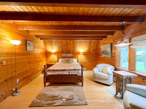 64 E Main Street Vinalhaven ME 04863