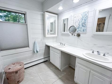 64 E Main Street Vinalhaven ME 04863