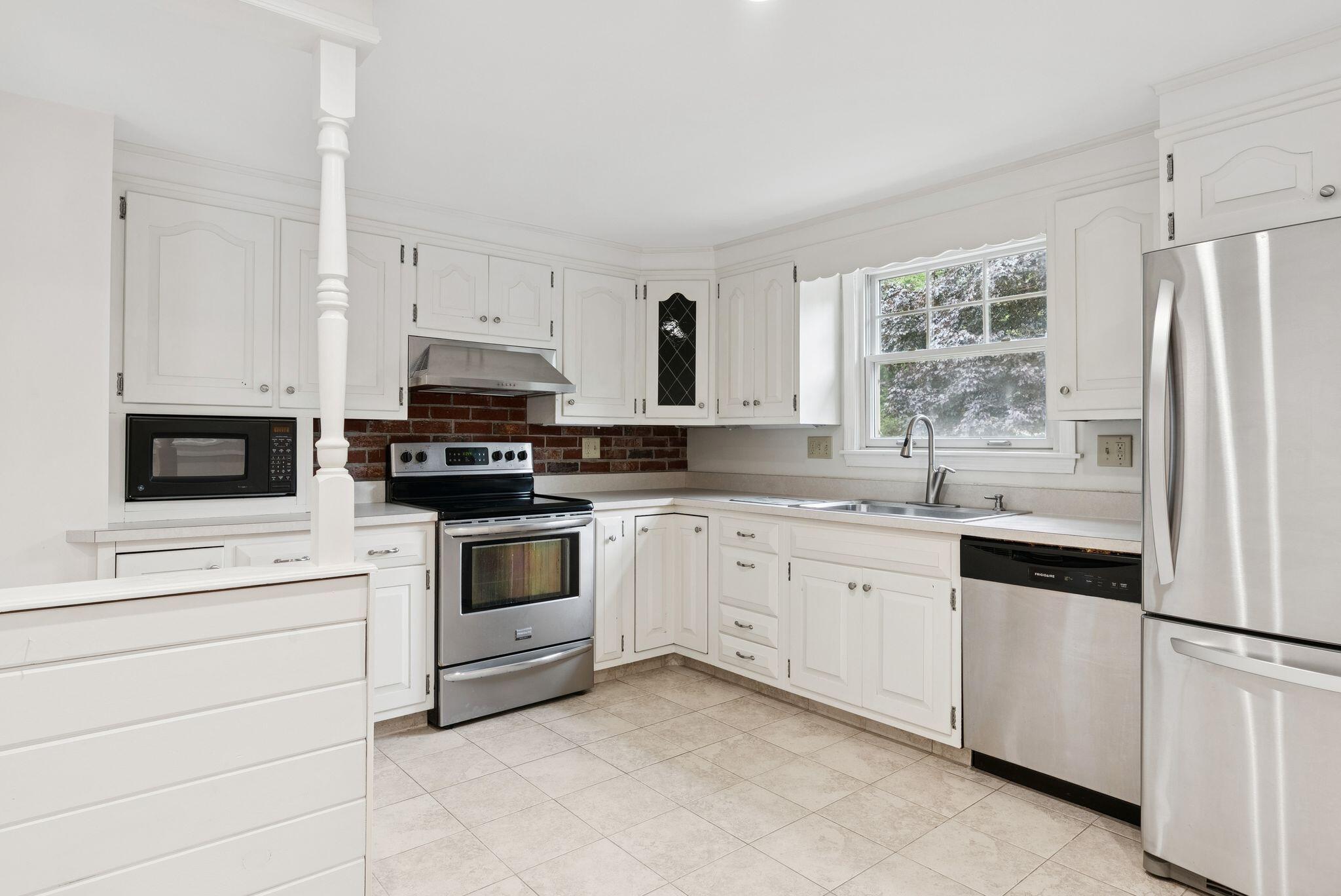 9 Eastfield Road Cape Elizabeth ME 04107