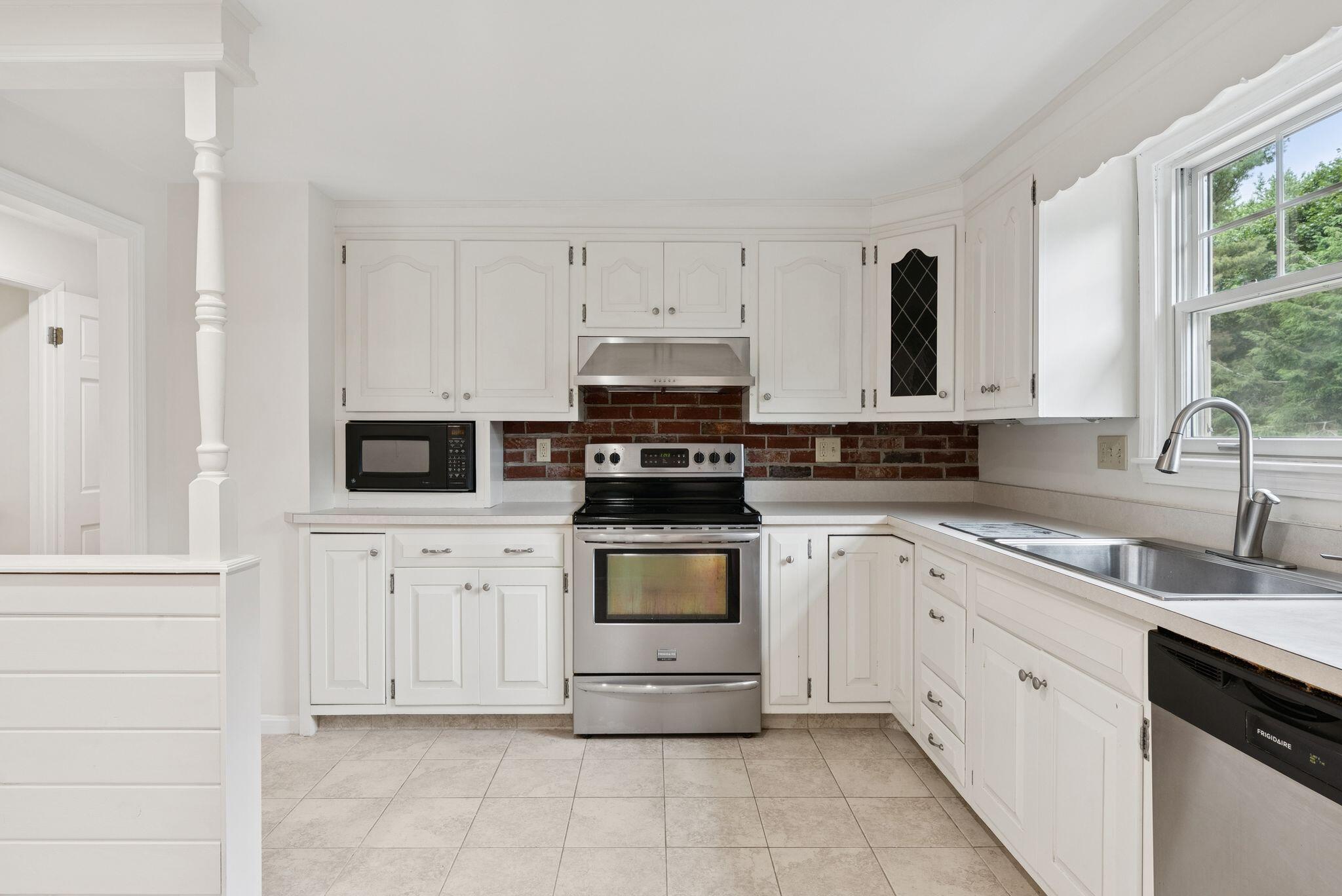 9 Eastfield Road Cape Elizabeth ME 04107