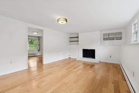 9 Eastfield Road Cape Elizabeth ME 04107