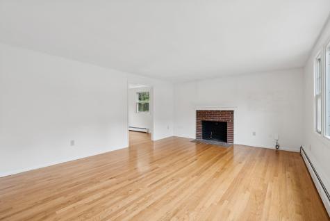 9 Eastfield Road Cape Elizabeth ME 04107