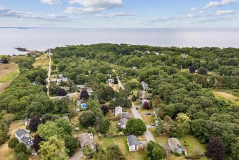 9 Eastfield Road Cape Elizabeth ME 04107