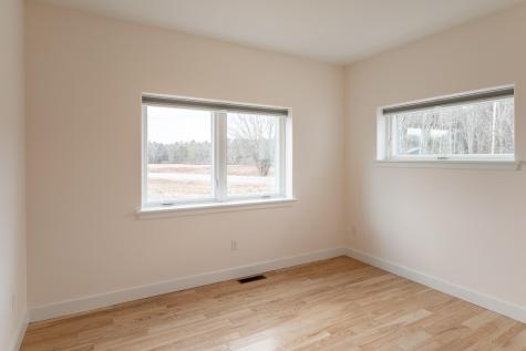 16 Leeward Meadows Biddeford ME 04005