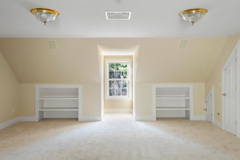13 Streamwood Lane Falmouth ME 04105