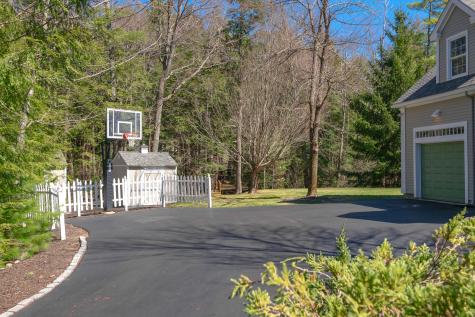 13 Streamwood Lane Falmouth ME 04105