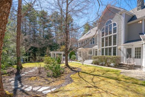 13 Streamwood Lane Falmouth ME 04105