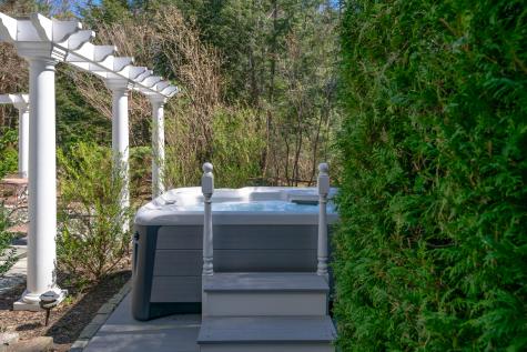 13 Streamwood Lane Falmouth ME 04105