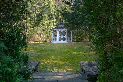 13 Streamwood Lane Falmouth ME 04105