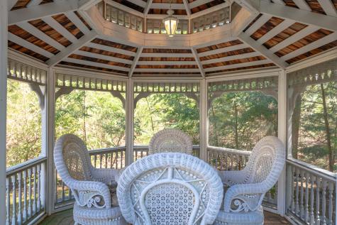 13 Streamwood Lane Falmouth ME 04105
